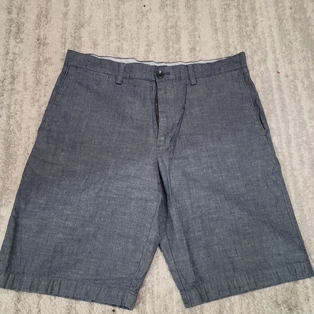 2 Banana Republic Mens Shorts